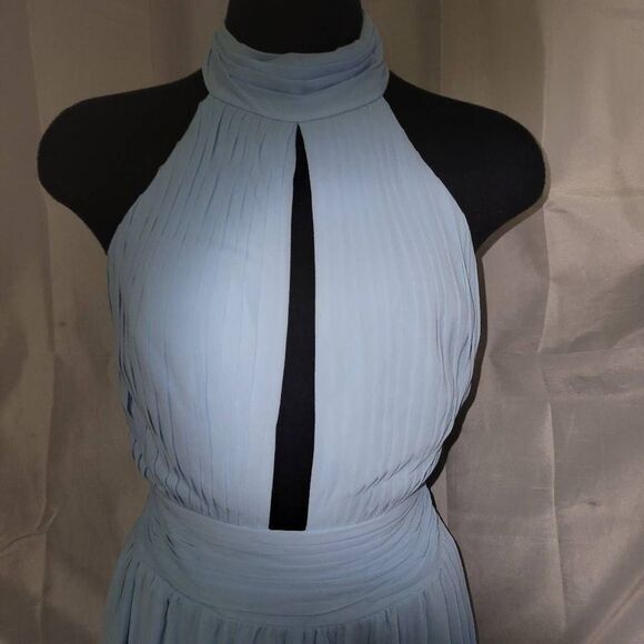 FAME & PARTNERS  NWT  light blue rusched maxi dress - Picture 5 of 11